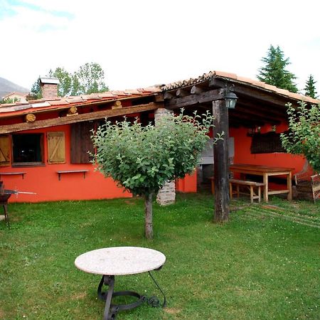 El Uncar Villa Castrejon de la Pena Bagian luar foto